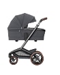 1920204300_2024_maxicosi_stroller_comfort_fame_twillic_twillicgraphite_optimalprotection_carrycot_side