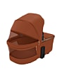 MCBS11221523500_F2_2026_maxicosi_stroller_carrycot_famecarrycot_copperterra_bestsleepcomfort_3qrt