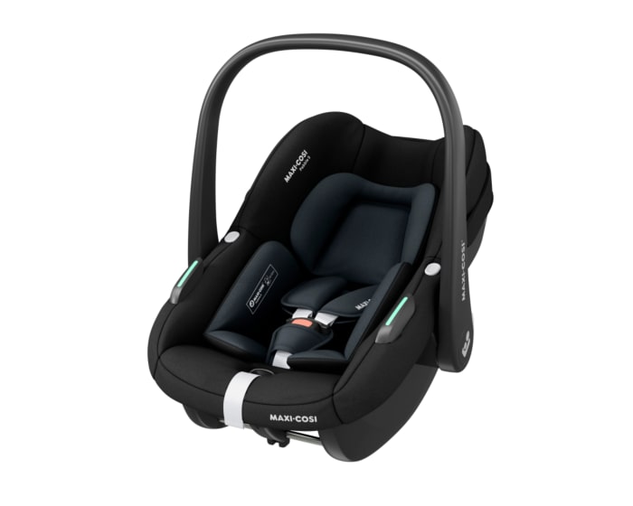 8440104300_2024_maxicosi_carseat_babycarseat_pebbles_black_tonalblack_3qrtleft